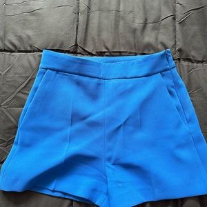 casual shorts with front pockets